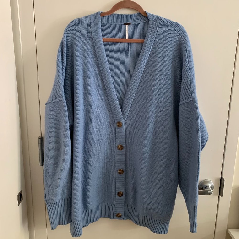 Free People Oversized Light Blue Chunky Cardigan Sweater size M